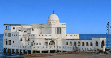 La municipalité de la Marsa ordonne l'évacuation de Kobbet el Hawa.