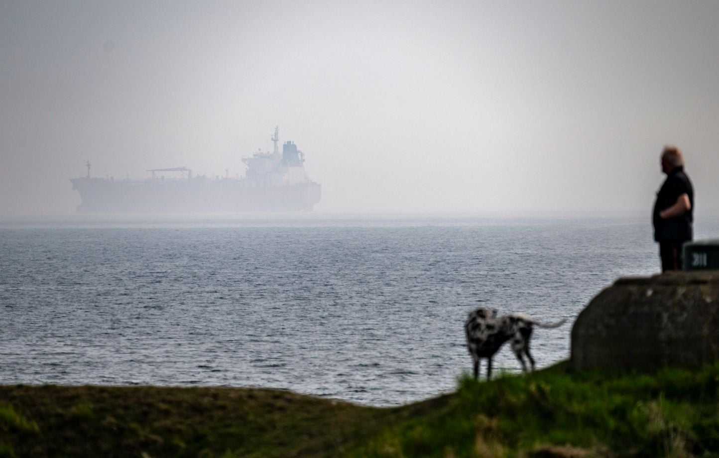 La Suède intercepte un navire soupçonné d'appartenir à la flotte russe.