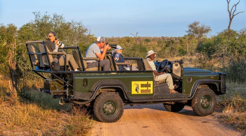 L’Afrique du Sud ne relâche pas la sécurité après le meurtre de deux touristes.