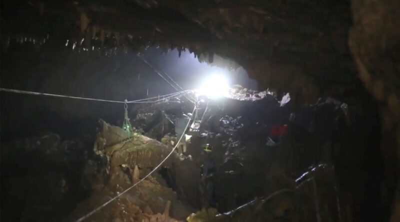 Laos : Sept personnes ne sont pas sorties d'une grotte depuis cinq jours