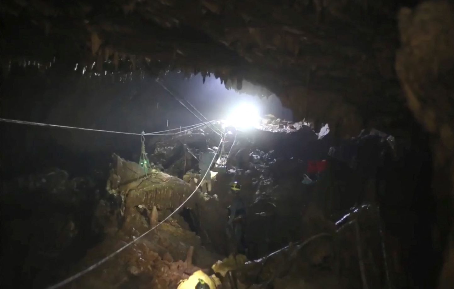 Laos : Sept personnes ne sont pas sorties d'une grotte depuis cinq jours