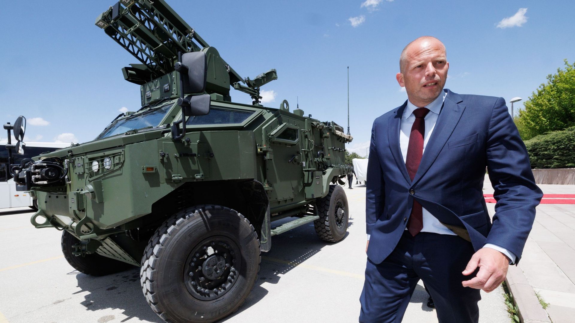 L'Audit fédéral interne ne valide pas l'enquête sur les achats anti-drones.