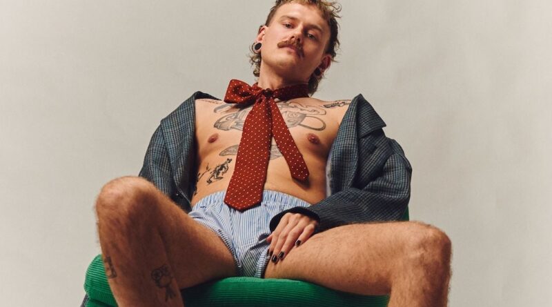 Le chanteur de Norvège n'est pas trop sexy pour l'Eurovision ?
