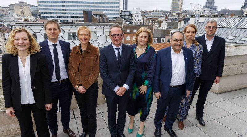 Le gouvernement bruxellois impose une tutelle coercitive à Saint-Josse.