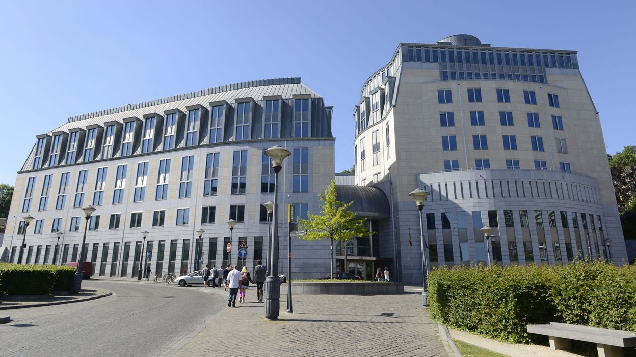 "Le mépris du monde politique pousse le président du tribunal de Liège à démissionner"