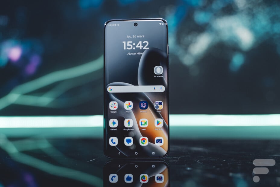 Le Motorola Edge 70 Fusion avec montre et écouteurs à -37 %