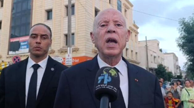 Le Président Kaïs Saïed effectue une visite non annoncée à l’Ariana.