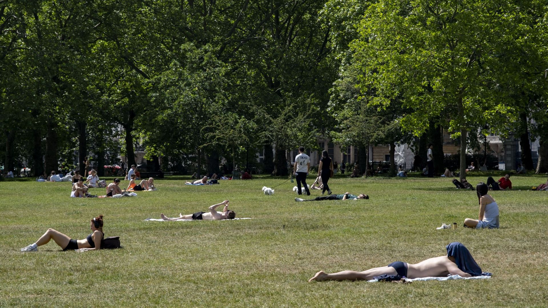 Le Royaume-Uni atteint un record de chaleur en mai à plus de 34 degrés.