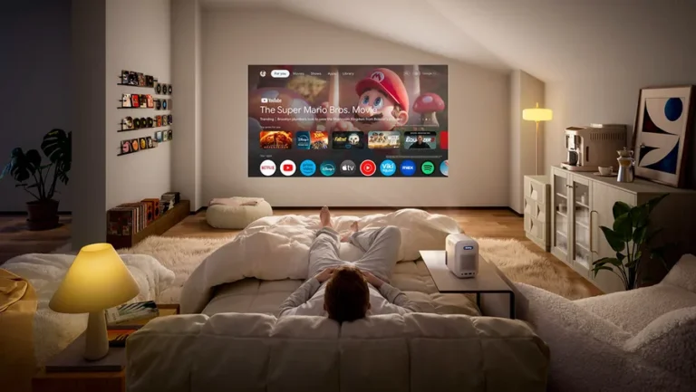 Le vidéoprojecteur compact (120″, HDR10+, ALLM) devient abordable après une baisse de 60 €