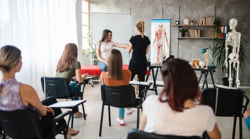 Les futurs kinésithérapeutes ne feront plus qu'un an d'études supplémentaires.