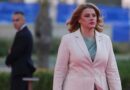 Lettonie : La Première ministre démissionne suite à une crise politique.