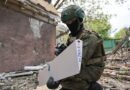 L’Ukraine a frappé la Russie avec des drones ce week-end.