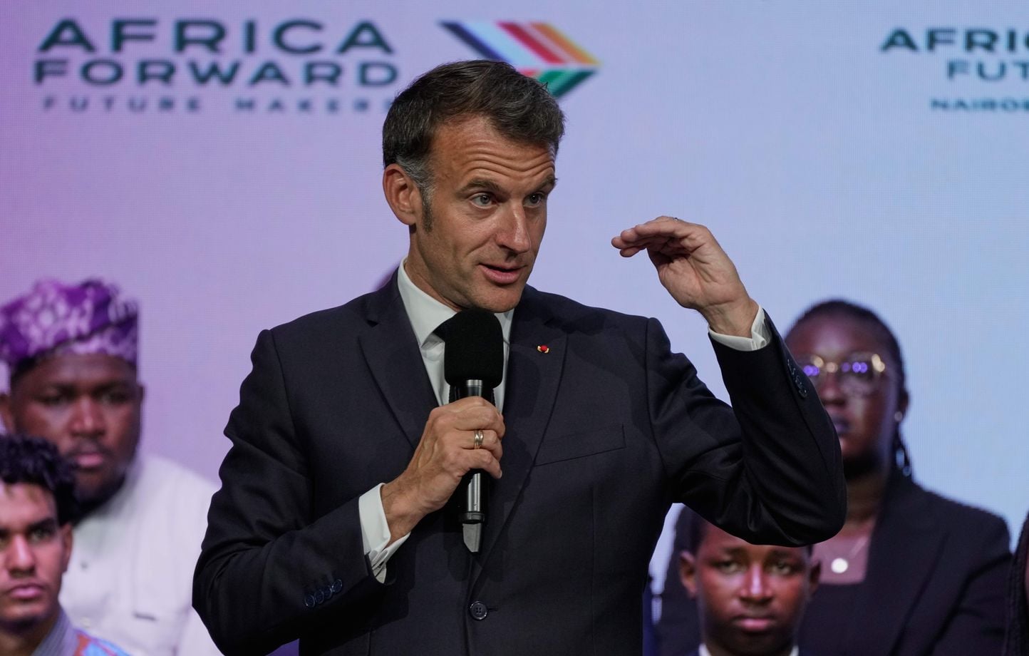 Macron au Kenya : « L’Afrique n’a pas besoin d’aide, mais d’investissements »