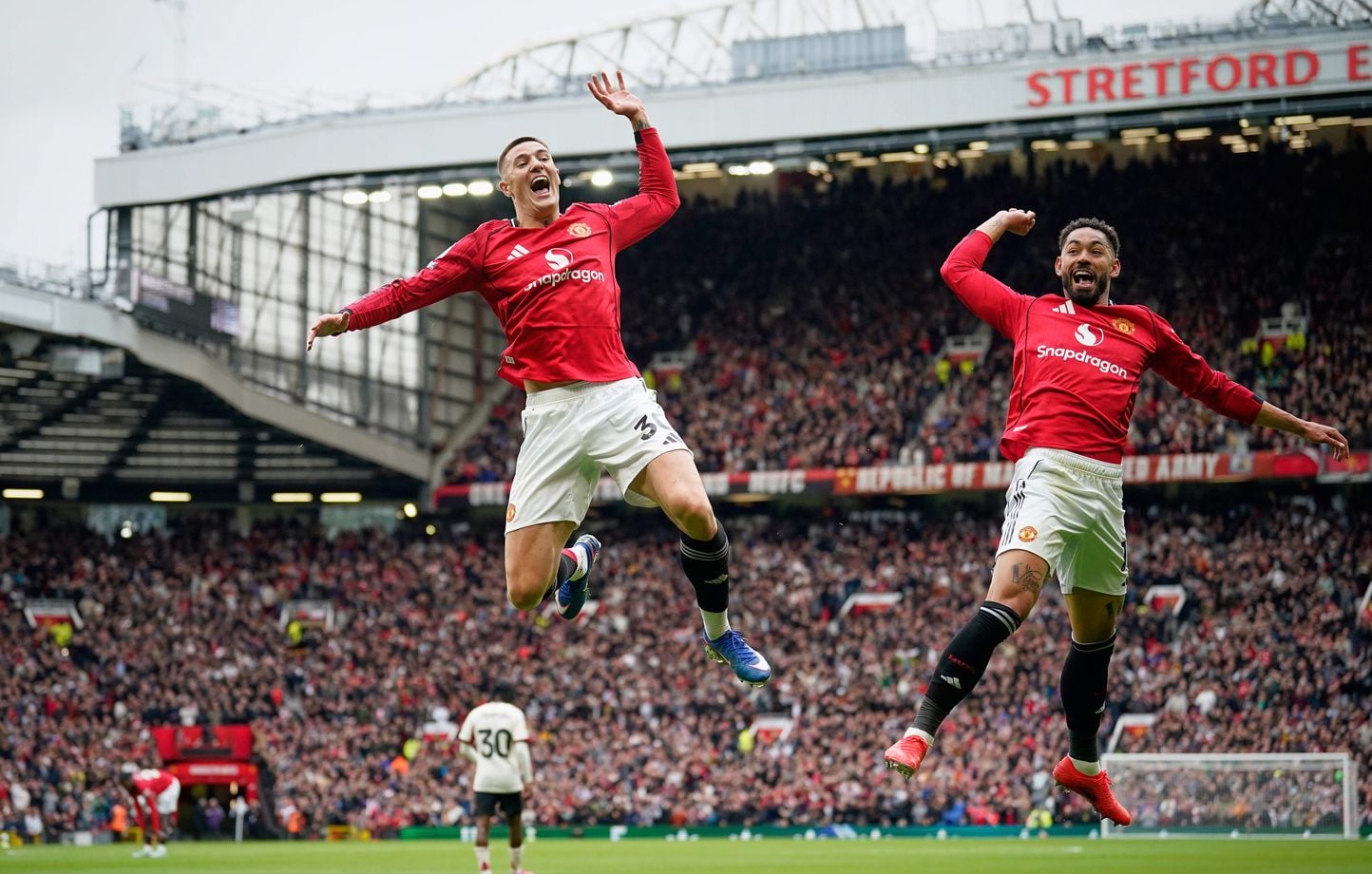 Manchester United bat Liverpool et retrouve la Ligue des champions.