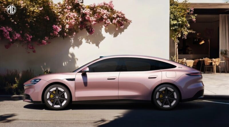 MG présente une berline électrique au design similaire à Porsche.