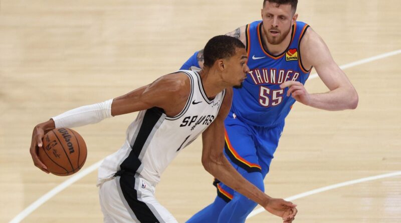 NBA : Gilgeous-Alexander se distingue, Oklahoma City affronte les Spurs de Wembanyama