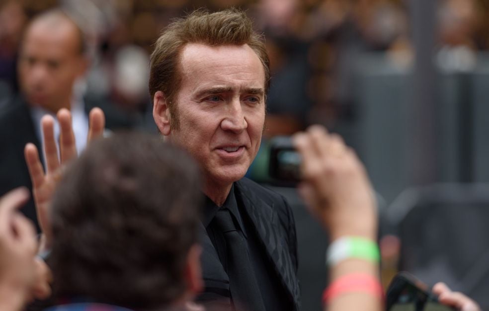Nicolas Cage évoque le conseil de David Bowie sur la longévité.
