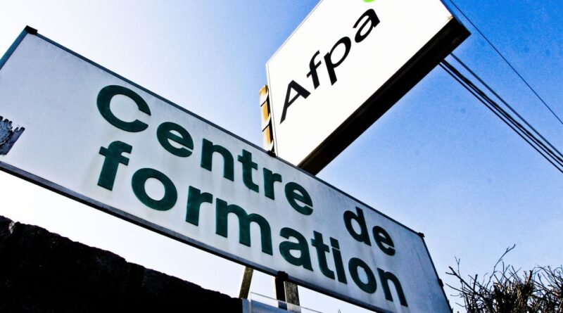Nouvelle-Aquitaine ne pourra pas éviter la suppression de 8.000 places de formation.