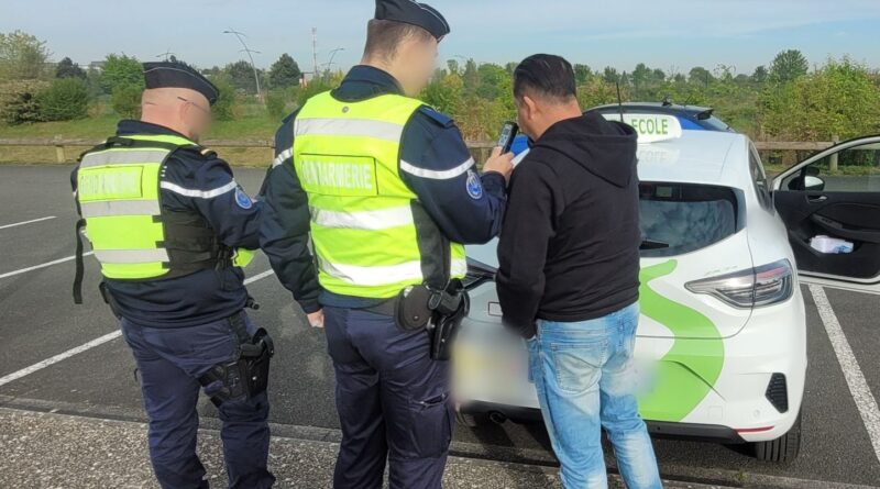 Oise : Un moniteur d'auto-école formait des jeunes malgré sa suspension de permis