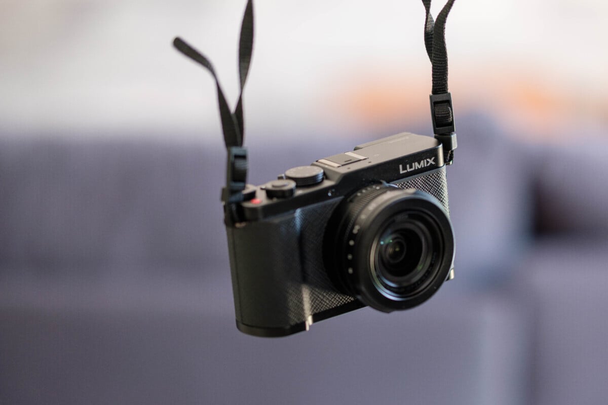 Lumix L10