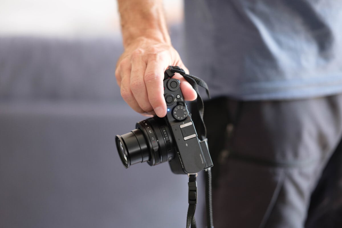Lumix L10