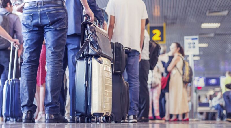 Panne de courant à l'aéroport de Charleroi : contrôles manuels perturbés.