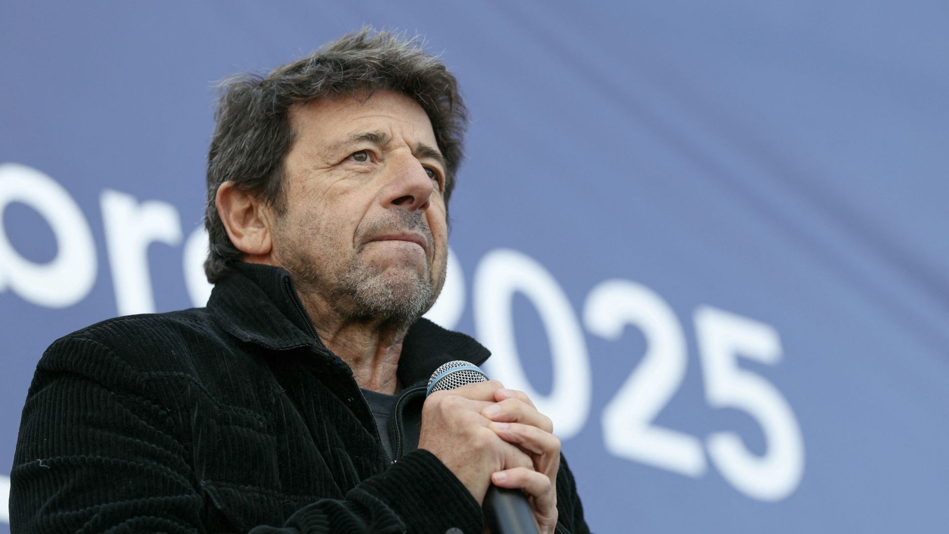 Patrick Bruel ne participera pas aux festivals d'été, concerts annulés.