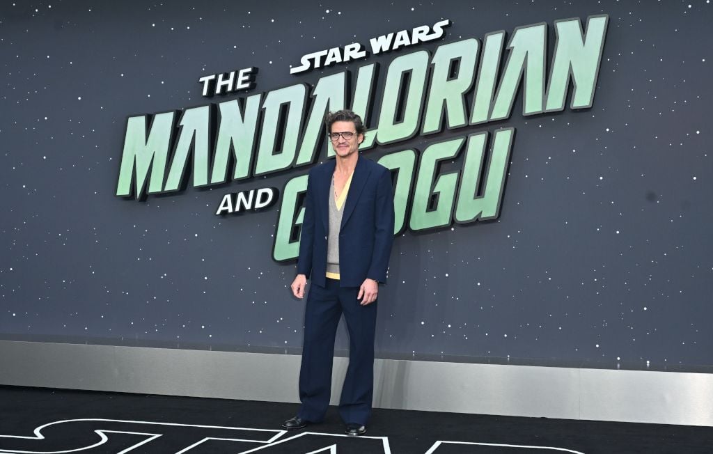 Pedro Pascal incognito à Disneyland surprend inoubliablement des visiteurs