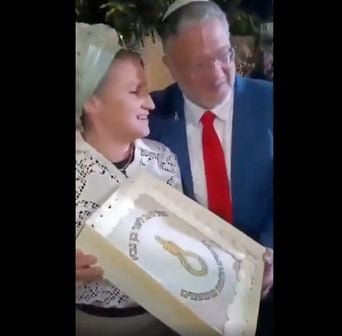 Pourquoi Ben Gvir, ministre israélien, arbore-t-il un nœud de pendu ?