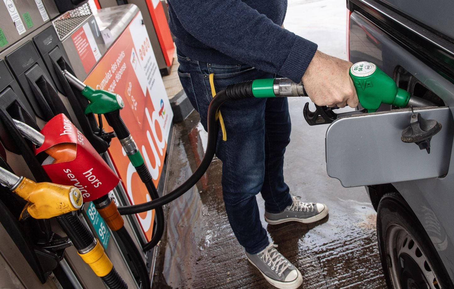 Prix des carburants : Lecornu demande à TotalEnergies d’être « généreux » sur les prix.
