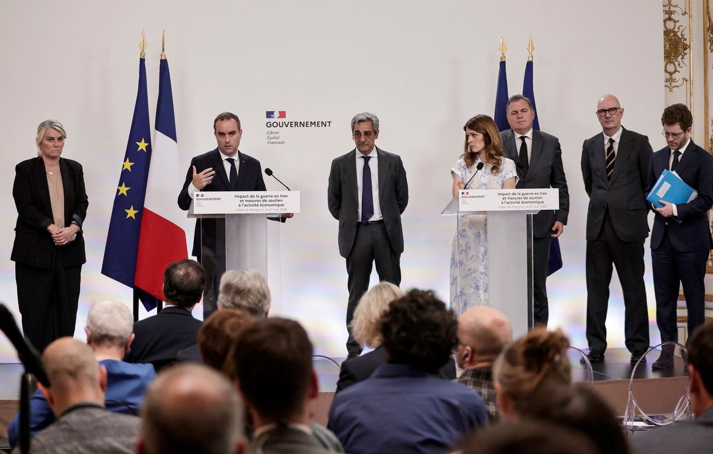 Prix des carburants : nouvelles aides pour fonctionnaires, taxis, salariés