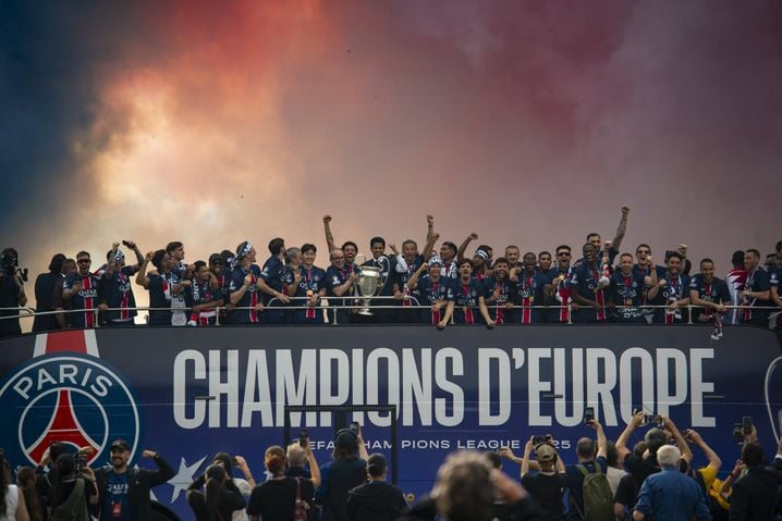 La parade des champions d'Europe, le 1er juin 2025, sur les Champs-Elysées.