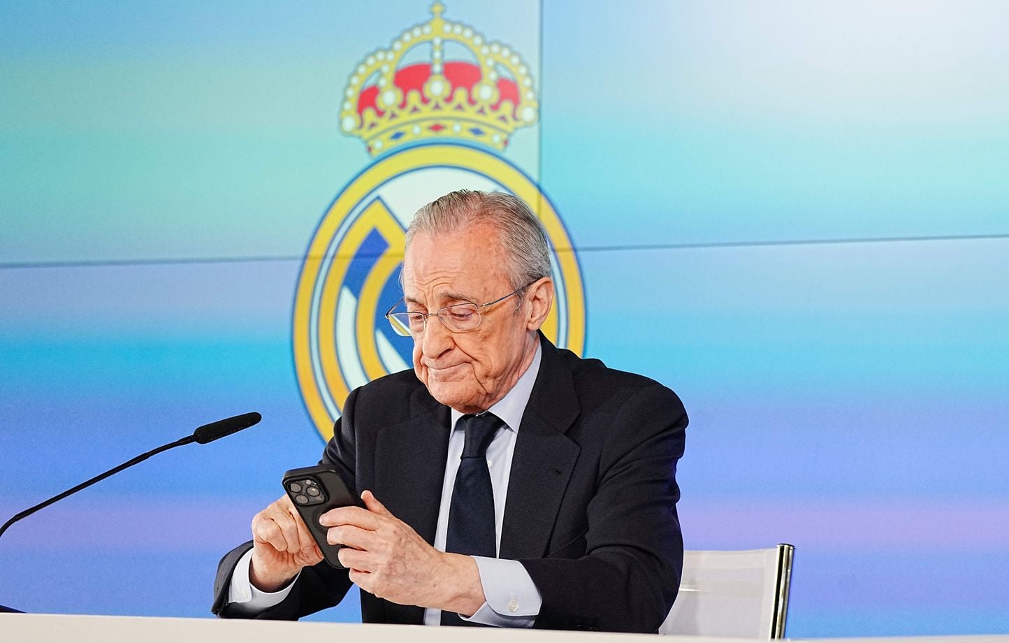 Real Madrid : Florentino Pérez remet en question sa présidence.