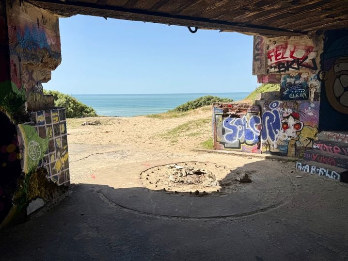 Les bunkers côtiers permettaient de scruter l'océan.