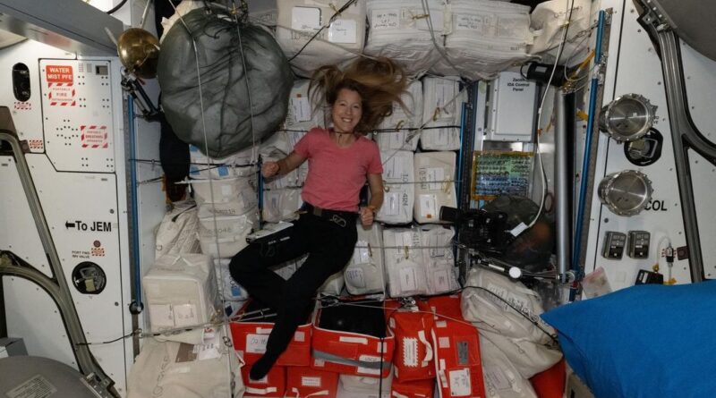 Sophie Adenot dévoile les coulisses de sa communication depuis l'ISS.