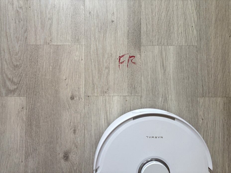 Test de l'aspirateur robot Narwal Freo Z10 : élégant, puissant, mais pas intelligent.