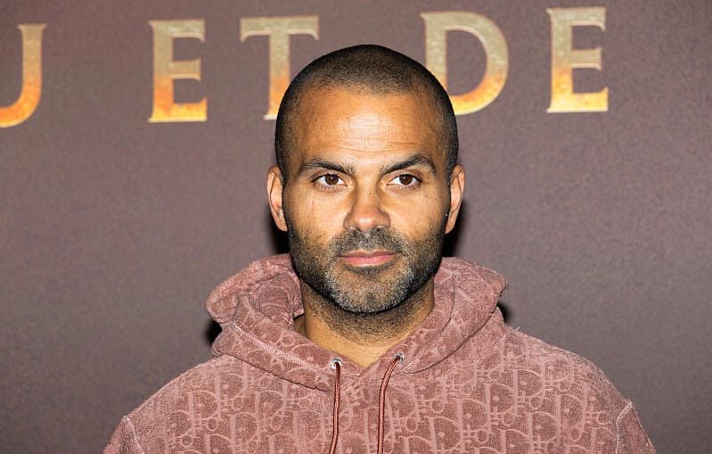 Tony Parker enseigne l'humilité et le travail à ses enfants.