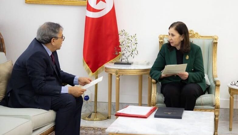 Tunisie : la Cheffe du gouvernement reçoit les comptes 2025 de la BCT