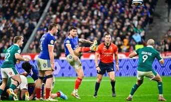 UBB - Bath : Matthieu Jalibert, est-il « un joueur différent » à l'étranger ?