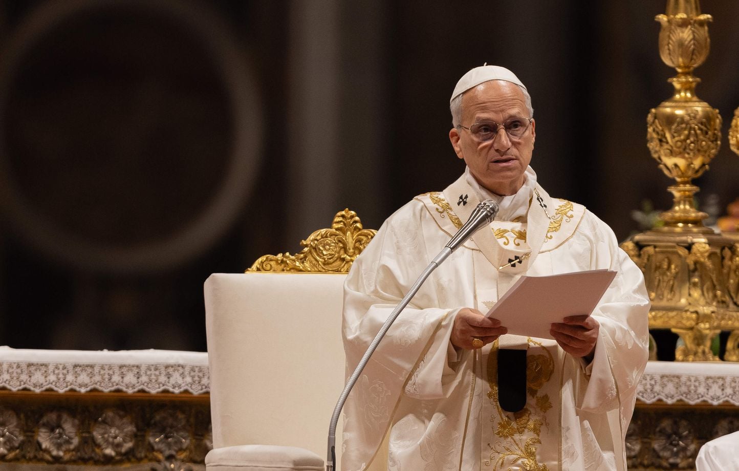 Vatican : Le geste du « 6-7 » du pape crée le buzz