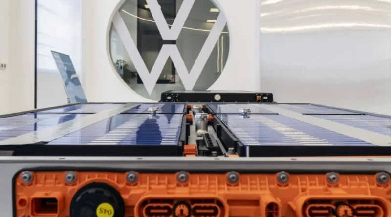 Volkswagen adopte officiellement la batterie sodium ultra-résistante sans lithium.