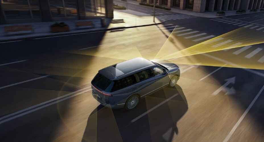 Xpeng présente un SUV électrique corroborant les dires d'Elon Musk sur un équipement contesté.