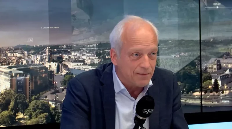 Yves Coppieters lance un plan contre les violences envers les LGBTQIA+