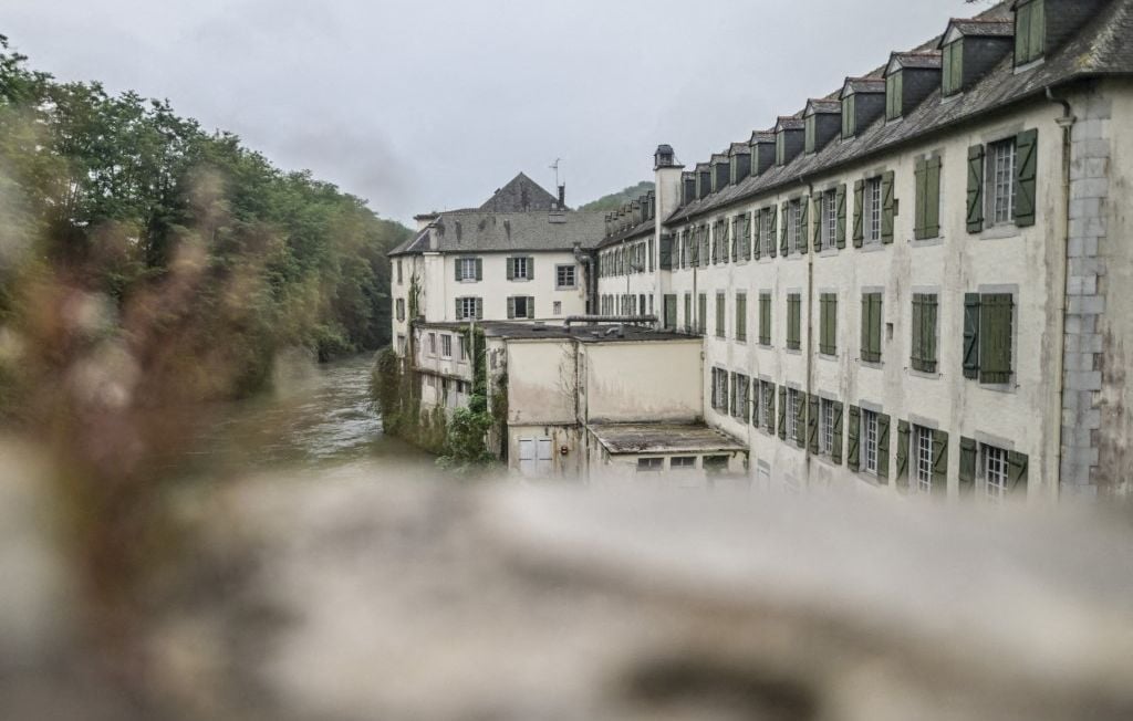Affaire Bétharram : 700 à 1.500 élèves potentiellement victimes d'une ONG