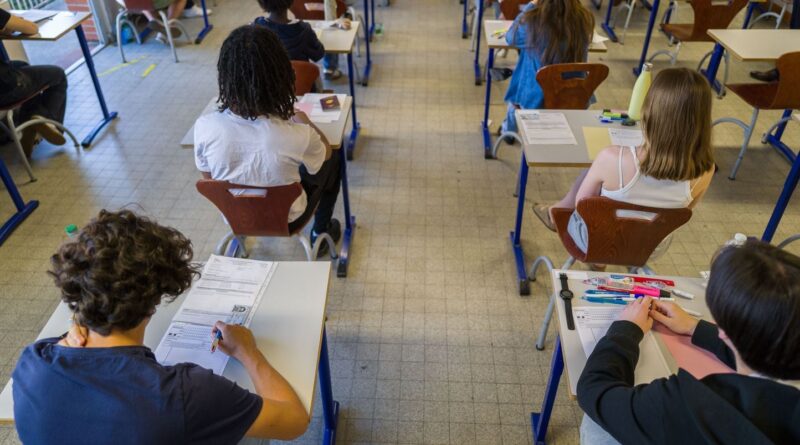 Bac 2026 : À Besançon, des lycéens ne planchent pas sur le bon sujet