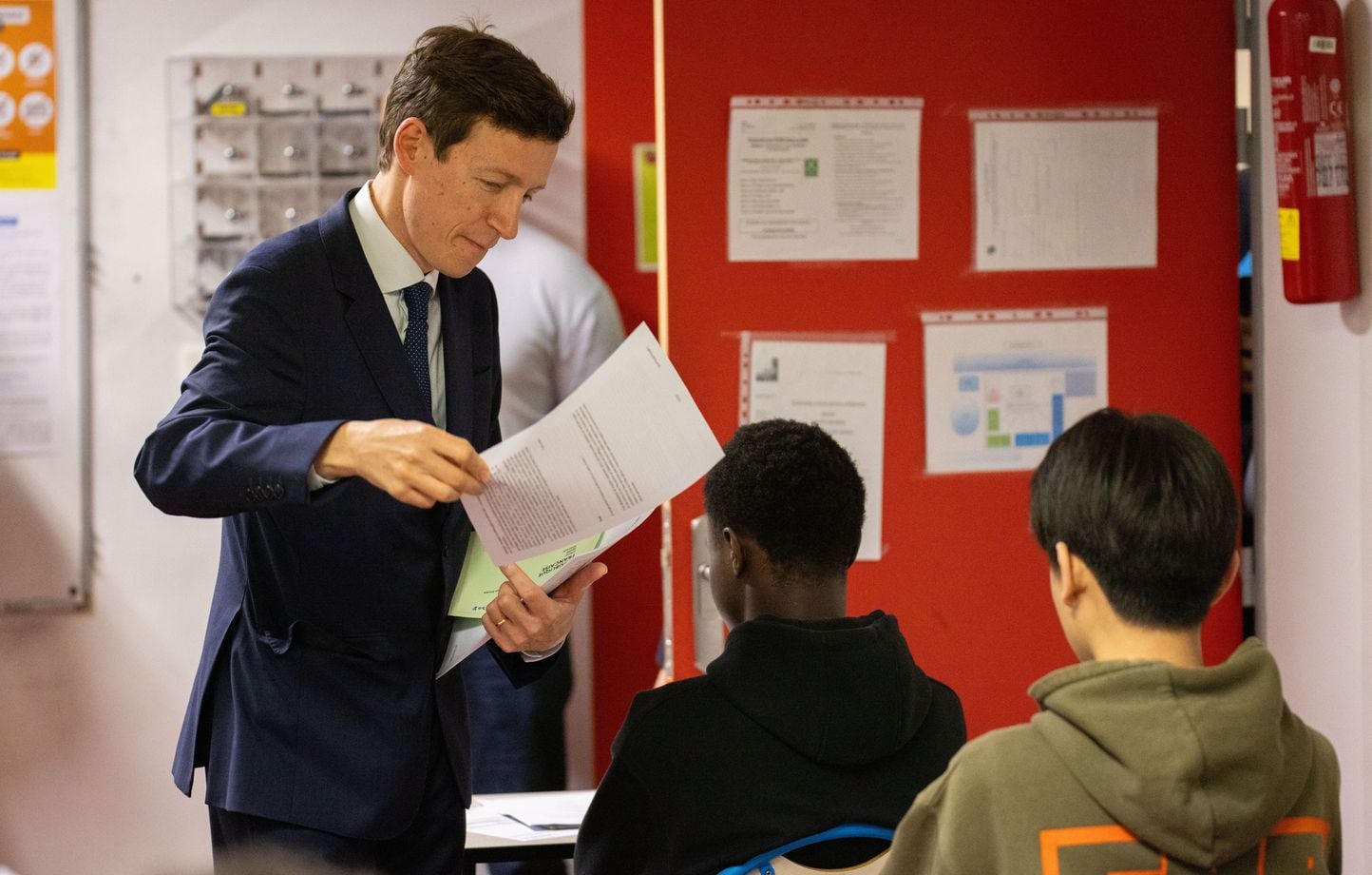Bac 2026 : Le ministre de l'Éducation « ne souhaite plus d'examen l’après-midi » en cas de canicule