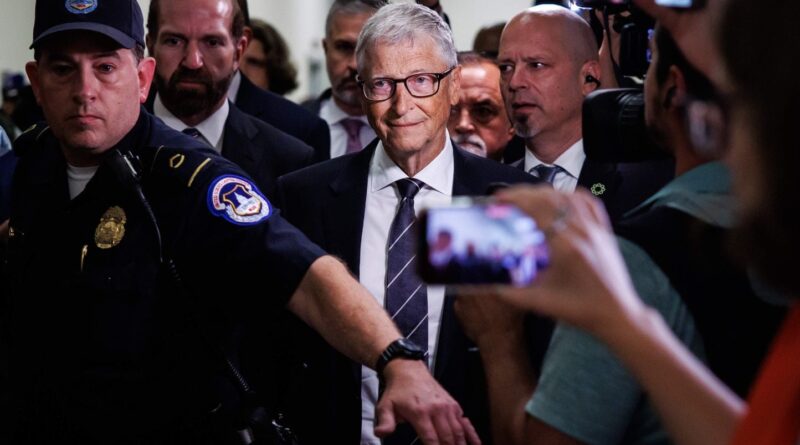 Bill Gates déclare au Congrès qu'il ne savait pas pour Epstein.