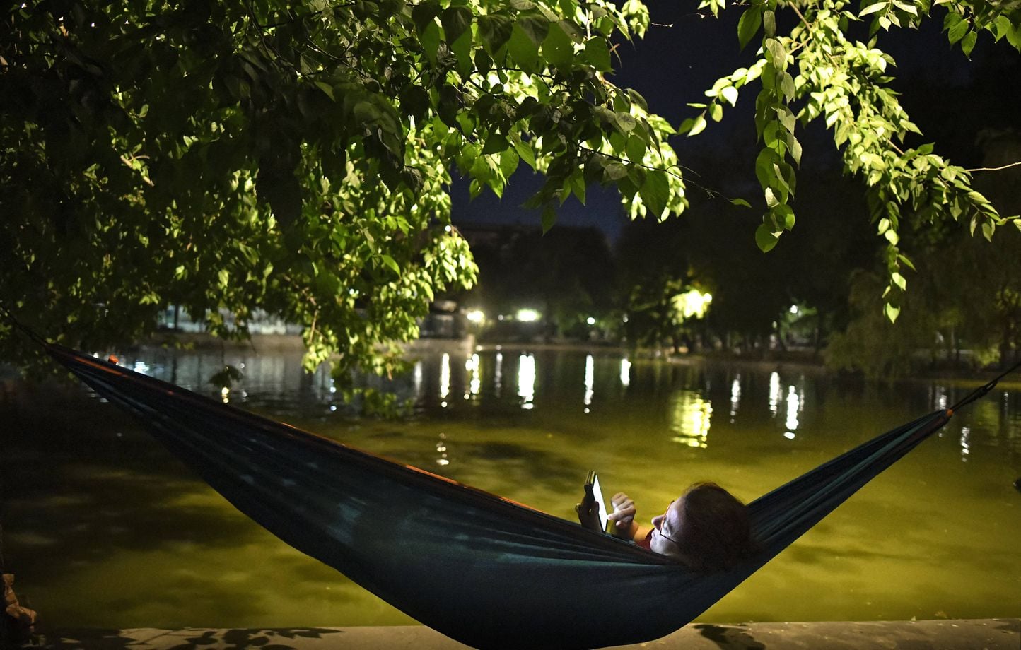Canicule : « J'ai mis une petite veste ce matin »... Qui sont ces chanceux avec des nuits « fraîches » ?