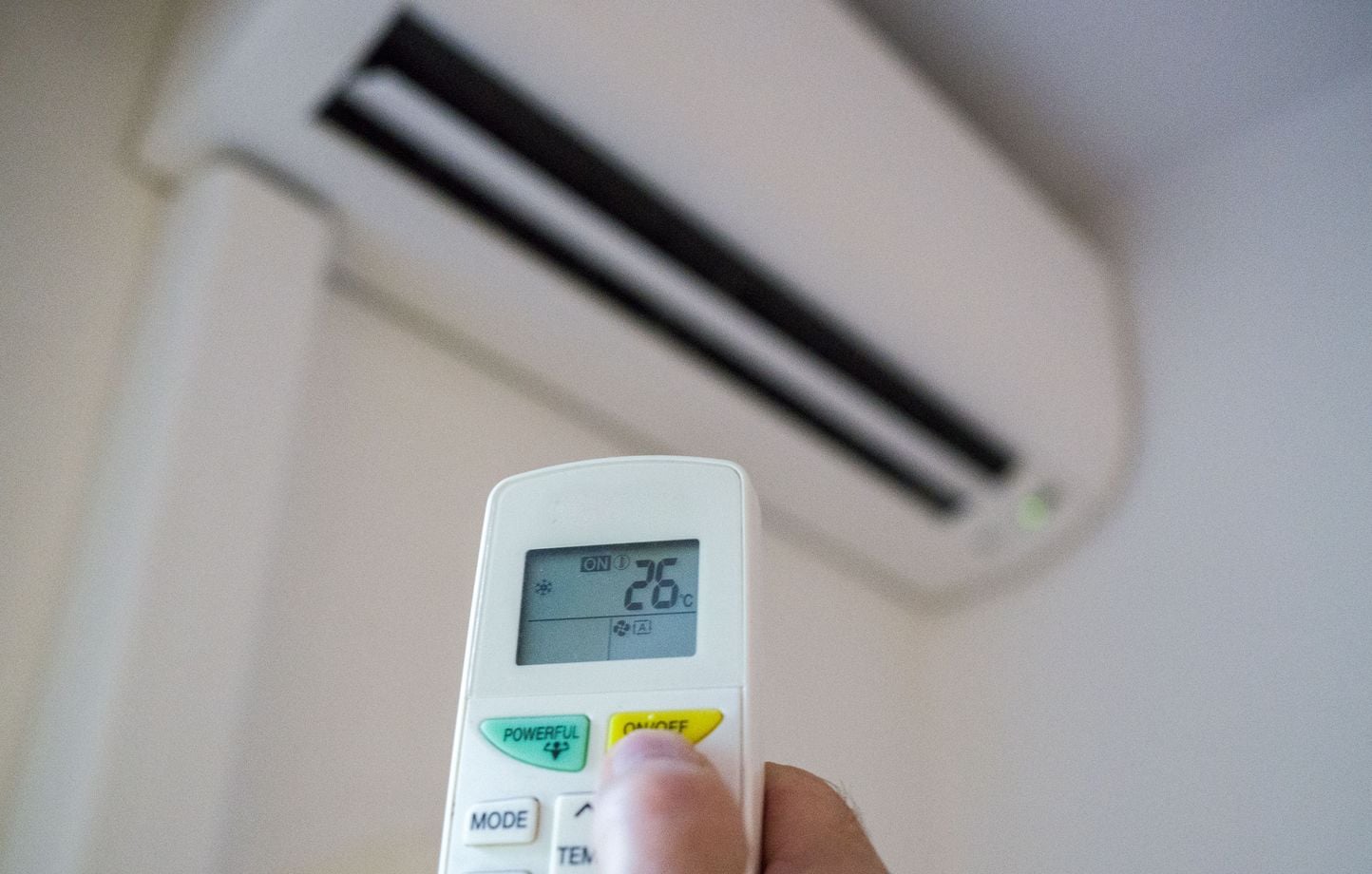 Canicule : La ministre s’énerve contre ceux qui veulent « la clim partout »