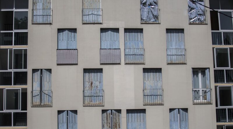 Canicule : Pourquoi les logements français ne disposent-ils pas de volets en ville ?